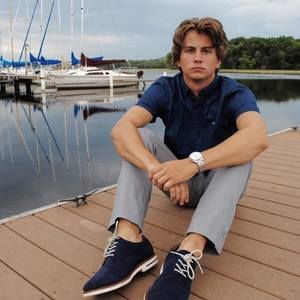 Meet your Posher, Ethan